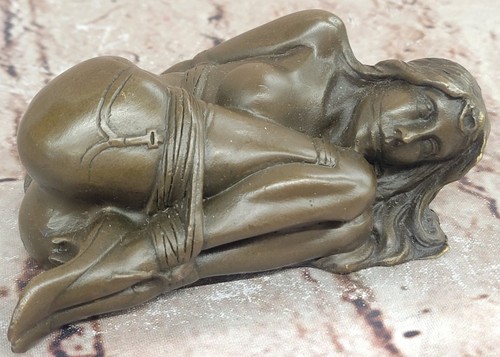 Sculpture statue bronze - statue,