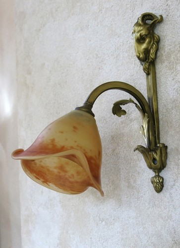 Applique bronze pate - pate, de