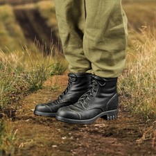 Bottes courtes à l'échelle