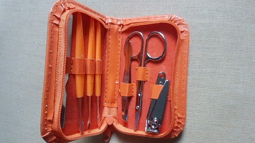 Trousse manucure neuve - de,