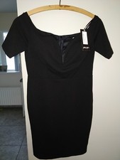 Robe noire fille méchante