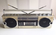Radio Cassette Mini Boombox SHARP GF-7 ( GF-7H ) Lire description