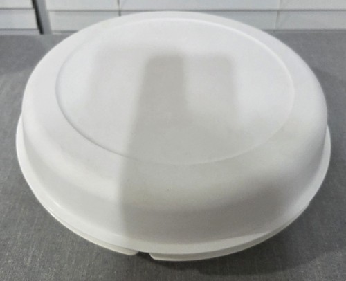 Tupperware serving center - tupperware,