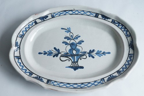 Plat cul noir faïence rouen - plat,