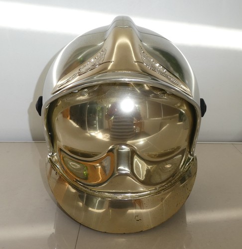 Ancien casque sceau - , à