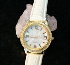 Montre à quartz femme