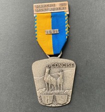 Médaille SUISSE CONCISE MARCHE DU MONT AUBERT 1971 Chamois Huguenin Randonnée