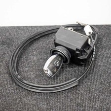 Serrure d'allumage avec jeu de