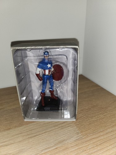 Marvel super heroes captain - marvel,