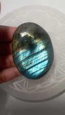 77g GALET EN LABRADORITE