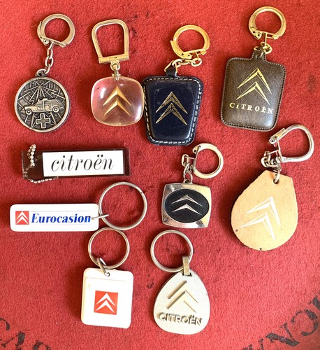 Lot porte cles - lot, voitures