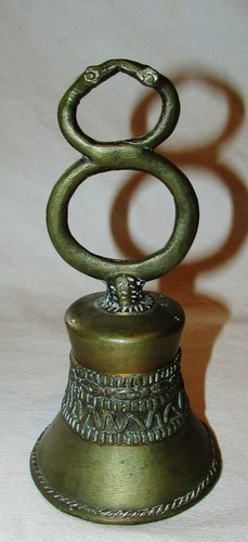 Cloche table ancienne - table,