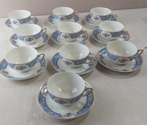 Lot tasses et sous - lot,