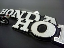 Jeu d'emblèmes de réservoir