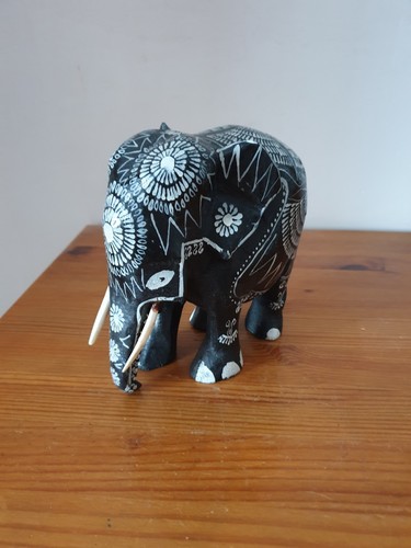 Figurine éléphant ancienne