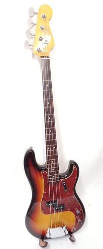 Guitare basse électrique