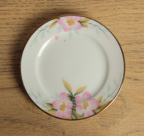 Très belle assiette - très,