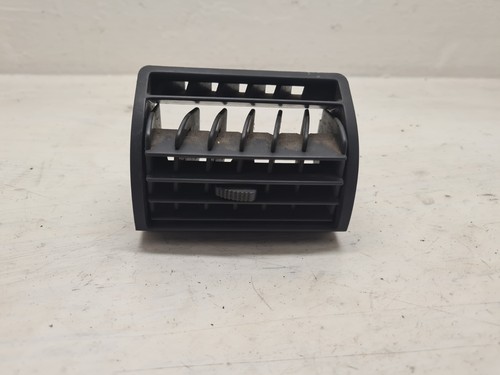 Grille aération avant