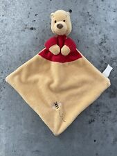 DOUDOU PLAT DISNEY WINNIE ROUGE JAUNE ABEILLE NEZ MARRON