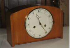 Pendule de buffet JUNGHANS, vintage, bronze, caisse bois clair, marche et sonne