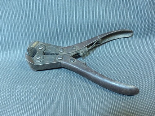 Ancienne pince coupante - , à
