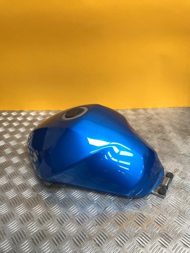 Réservoir carburant pour - réservoir,