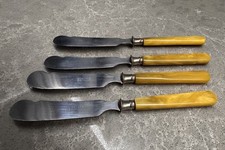 Lot vintage de 4 couteaux à