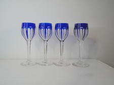 1 verre à vin blanc cristal