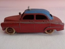 VEHICULE MINIATURE  DINKY TOYS