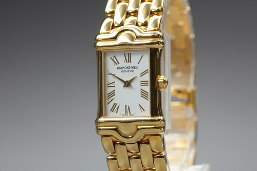 Presque comme neuve montre - neuve],