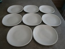 8  ASSIETTES PLATES PORCELAINE
