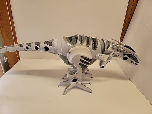 2005 wowwee roboraptor silver - 2005,