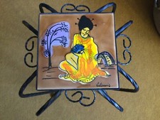 Vallauris carreau floral Villeroy et Boch année 1972 .Guéridon en fer forgé.