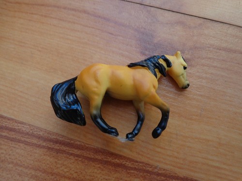 Breyer mini whinnies - 1/64,