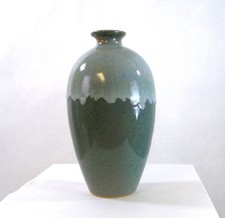 HAND THROWN DRIP EDGE BLUE GREEN STONEWARE KILNED POTTERY VASE tko