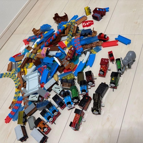 Thomas friends capsule - thomas,
