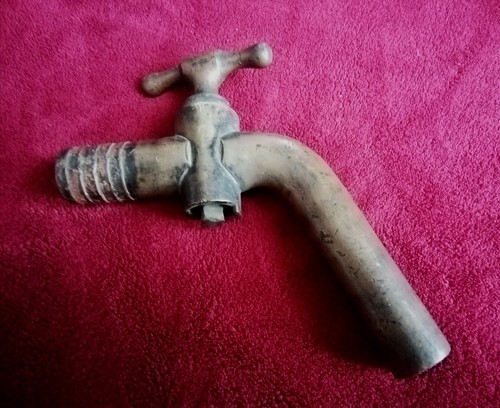 Ancien grand robinet bronze - ancien,