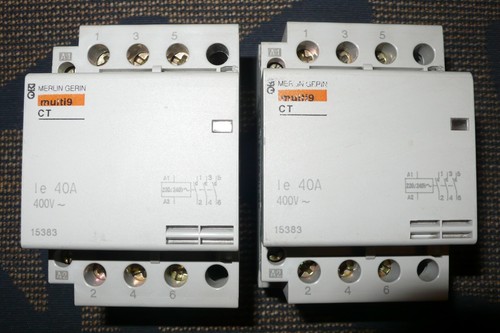 Contacteur triphase - ,
