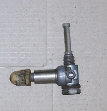 robinet essence D8 2 mob