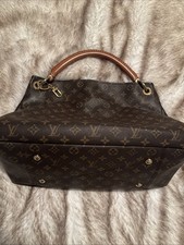 Louis Vuitton Artsy Shoulder