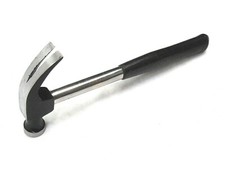 MARTEAU ARRACHE CLOUS OU DE COFFREUR