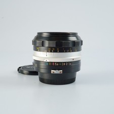 Très Bon Objectif Nikon