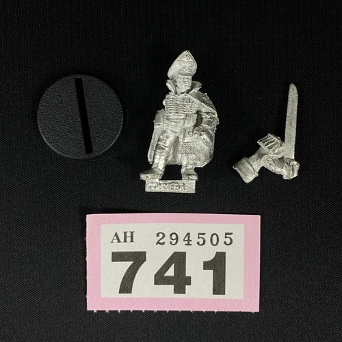 Commissar avec puissance - commissar,