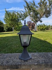 3 lampes de jardin en metal