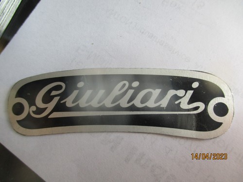 Plaque bouclier - plaque,