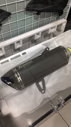 Silencieux noir akrapovic - silencieux,