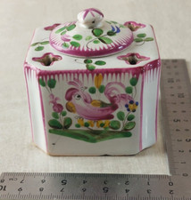 Ancien petit encrier, en