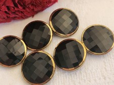 Lot 6 boutons anciens en verre