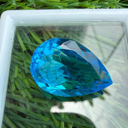 Pierre précieuse topaze - , bleue