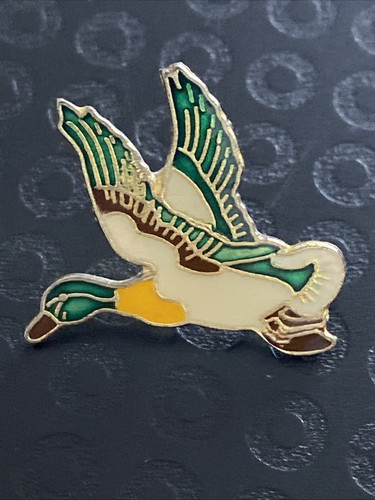 Pin chasse animal - pin’s,